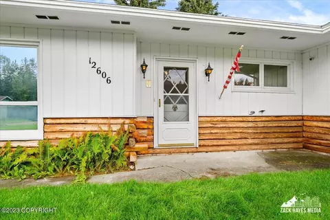 12606 Iris Way, Eagle River, AK 99577 photo 4