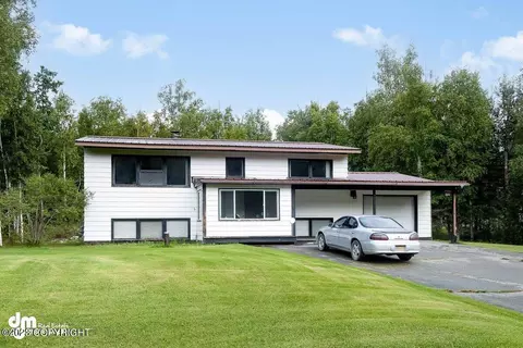 1551 W Cottonwood Creek Dr, Wasilla, AK 99654
