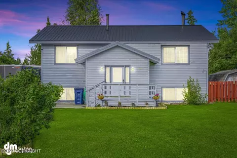 1000 S Ellen St, Palmer, AK 99645