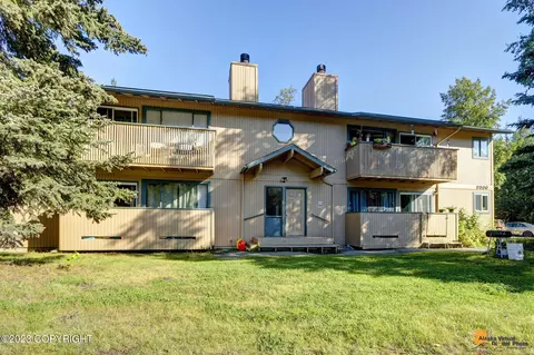 8360 Nadine St, Anchorage, AK 99507