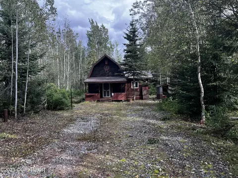 2821 S Beechwood Cir, Big Lake, AK 99652