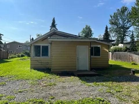 436 Patsy St, Anchorage, AK 99504
