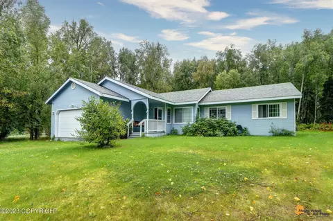 3555 N Fortune Cir, Wasilla, AK 99654