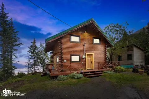4717 Birdsong Dr, Eagle River, AK 99577
