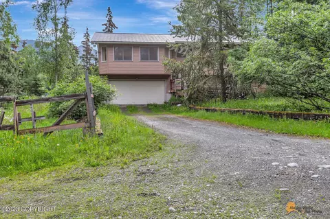 20431 White Birch Rd, Chugiak, AK 99567 photo 3