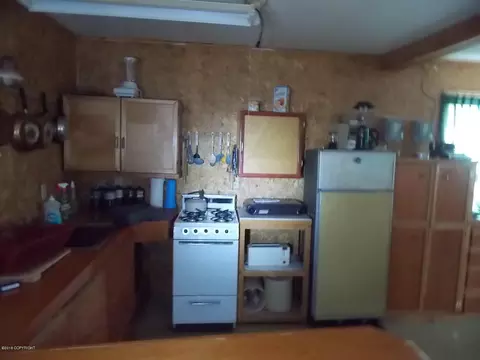 35822 Violet Cir, Remote, AK 99000 photo 6