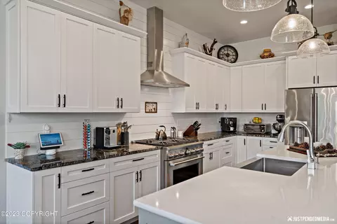 27313 Vantage Ave, Eagle River, AK 99577 photo 17