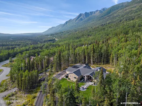 27313 Vantage Ave, Eagle River, AK 99577 photo 3
