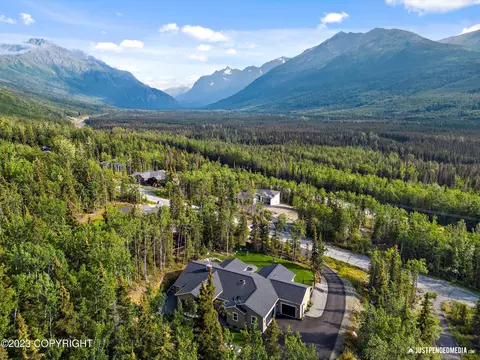 27313 Vantage Ave, Eagle River, AK 99577 photo 2