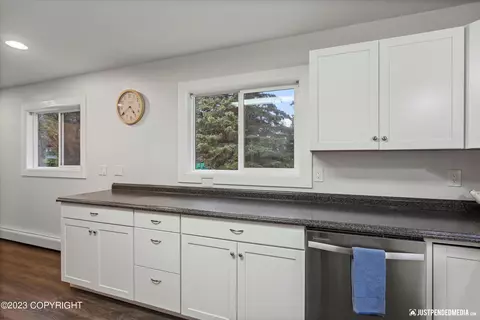 835 Irwin St, Anchorage, AK 99508 photo 14