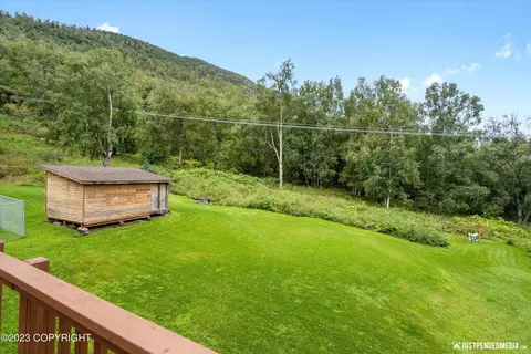 21211 Running Brook Cir, Eagle River, AK 99577 photo 12