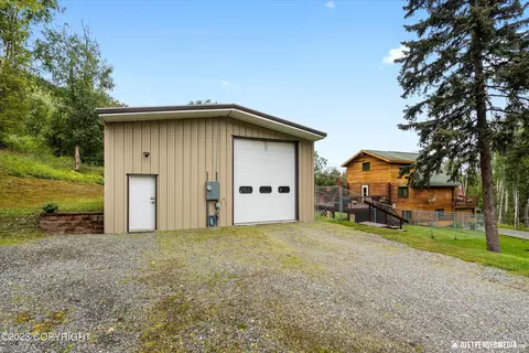 21211 Running Brook Cir, Eagle River, AK 99577 photo 7