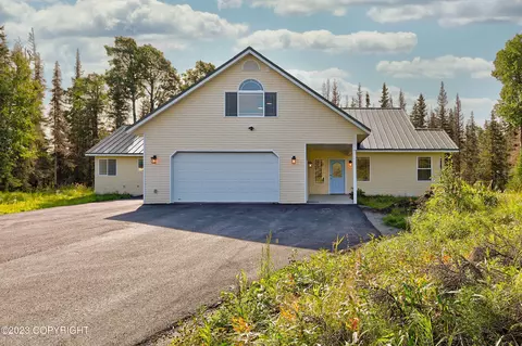 46775 Mooseberry Ave, Kenai, AK 99611