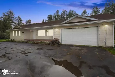 5851 W Locksley Loop, Wasilla, AK 99623