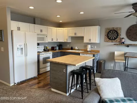 1313 Hillcrest Park Ct # 6, Anchorage, AK 99515