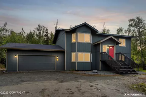 1620 E Pintail Dr, Wasilla, AK 99654