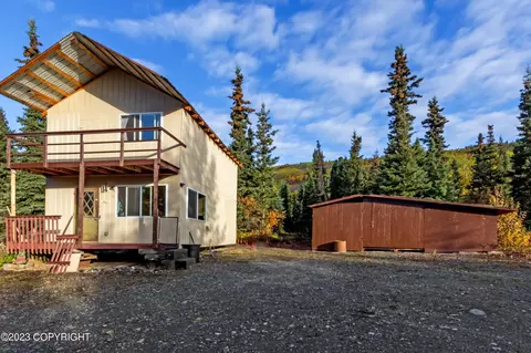 29941 W Nancy Ln, Chickaloon, AK 99674