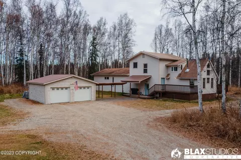 2210 Patterson Ln, North Pole, AK 99705