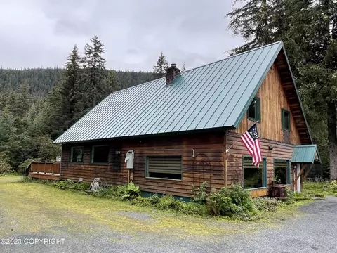 14221 Victor Dr, Seward, AK 99664