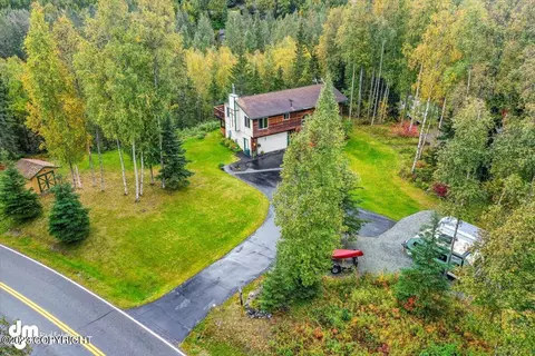 22318 Sampson Dr, Chugiak, AK 99567