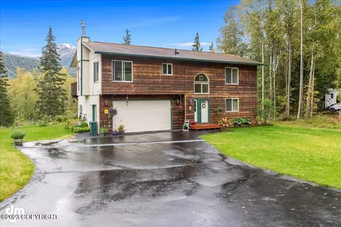 22318 Sampson Dr, Chugiak, AK 99567 photo 2