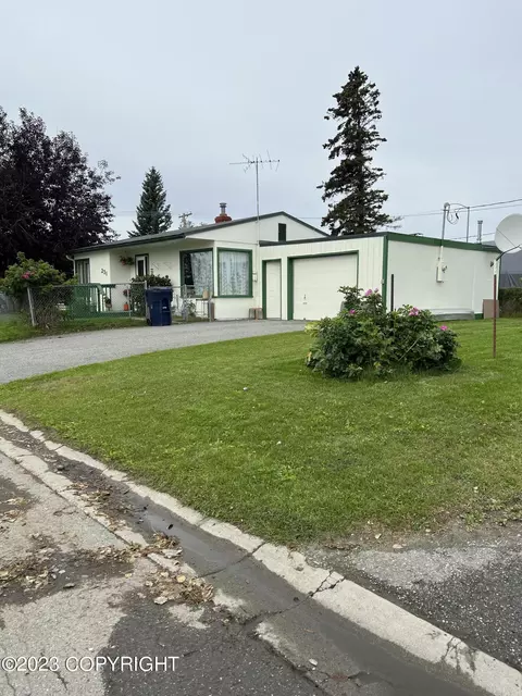 231 W Cedar Ave, Palmer, AK 99645
