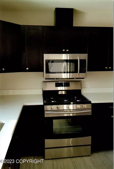 4426 E 5th Ave, Anchorage, AK 99508 photo 4