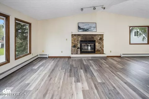 17501 Toakoana Dr, Eagle River, AK 99577 photo 3