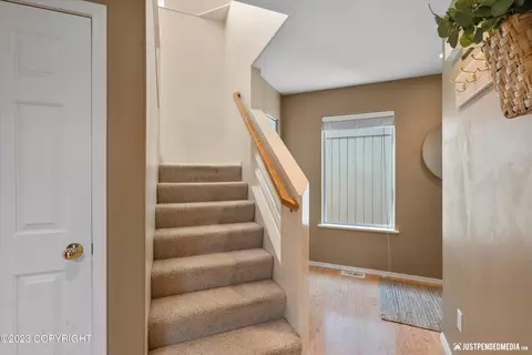 312 Dailey Ave # 9, Anchorage, AK 99515 photo 5