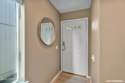 312 Dailey Ave # 9, Anchorage, AK 99515 photo 3
