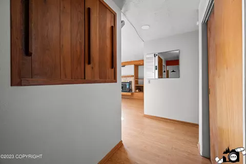 1008 E 28th Ave, Anchorage, AK 99508 photo 3