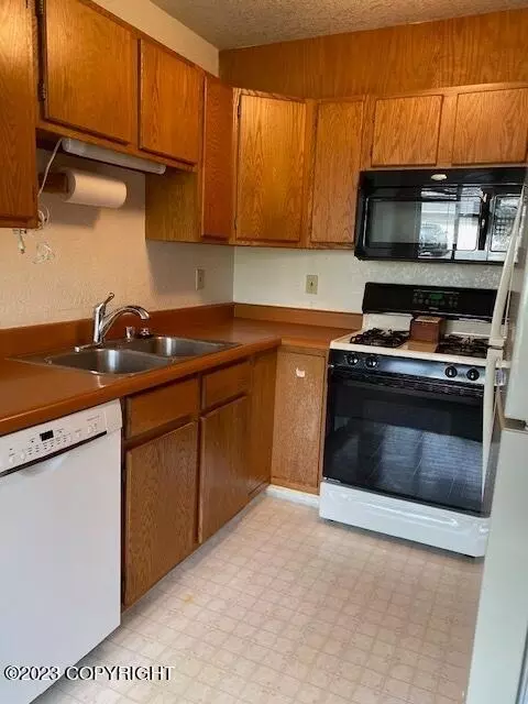 18908 Second St, Eagle River, AK 99577 photo 3