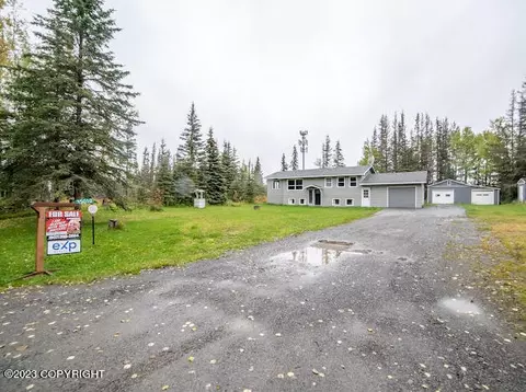 35010 Roxi St, Soldotna, AK 99669