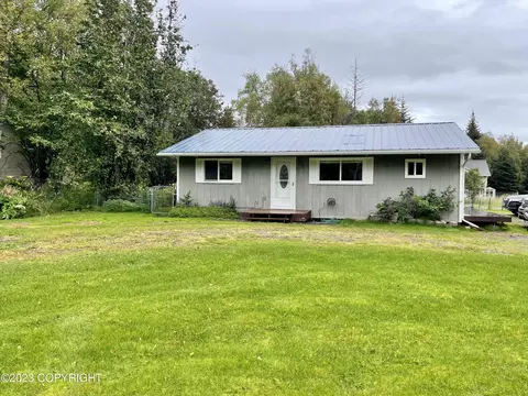4916 Clover Ln, Homer, AK 99603