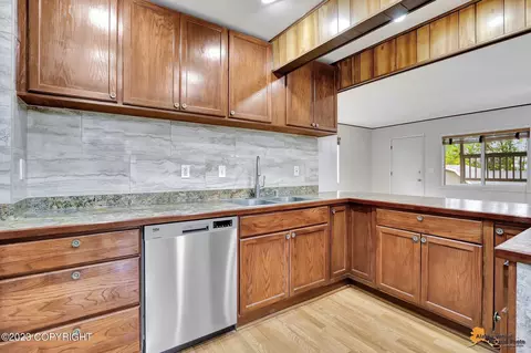 1420 E 27th Ave, Anchorage, AK 99508 photo 10