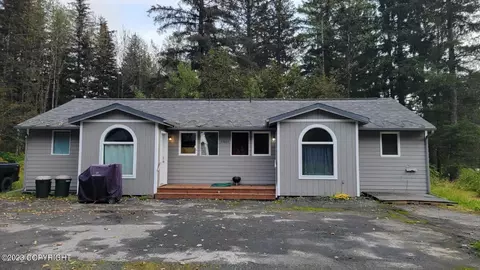 33605 Rabbit Run Ln, Seward, AK 99664