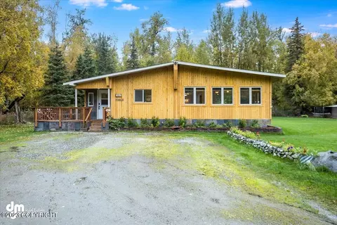 3041 E Fairview Loop, Wasilla, AK 99654 photo 3