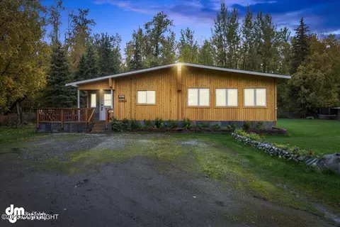 3041 E Fairview Loop, Wasilla, AK 99654 photo 2