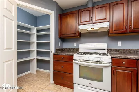 8121 E 6th Ave, Anchorage, AK 99504 photo 8