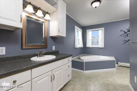 8121 E 6th Ave, Anchorage, AK 99504 photo 18