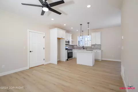 Kitchen - 7669 E Downstream Dr, Wasilla, AK 99654 photo 5 of 10