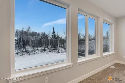Living - 7669 E Downstream Dr, Wasilla, AK 99654 photo 4 of 4