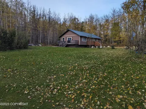 12136 N Wright Way, Sutton, AK 99674 photo 4