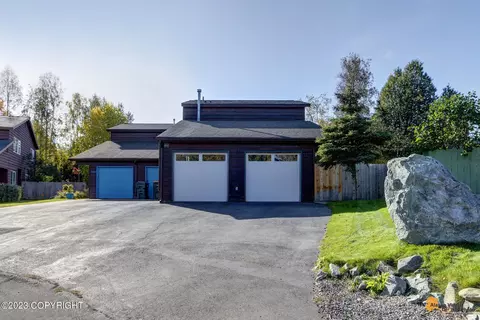 3321 Wiley Post Loop, Anchorage, AK 99517