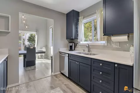 3321 Wiley Post Loop, Anchorage, AK 99517 photo 10