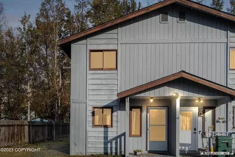 209 Red Leaf Circle Cir, Anchorage, AK 99504