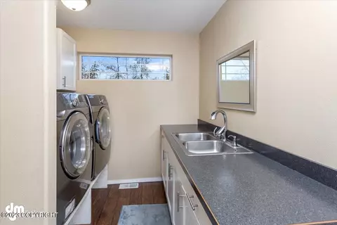 10129 Preuss Ln, Eagle River, AK 99577 photo 38