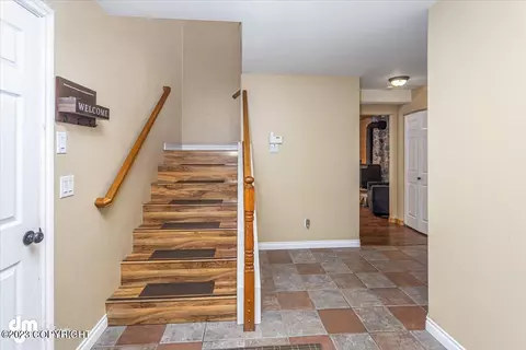 10129 Preuss Ln, Eagle River, AK 99577 photo 6