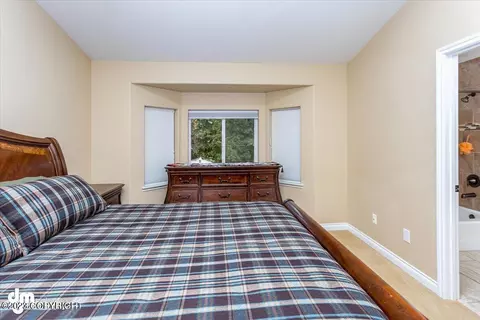 10129 Preuss Ln, Eagle River, AK 99577 photo 22