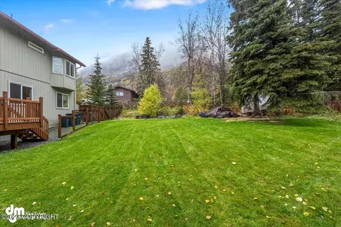 10129 Preuss Ln, Eagle River, AK 99577 photo 45